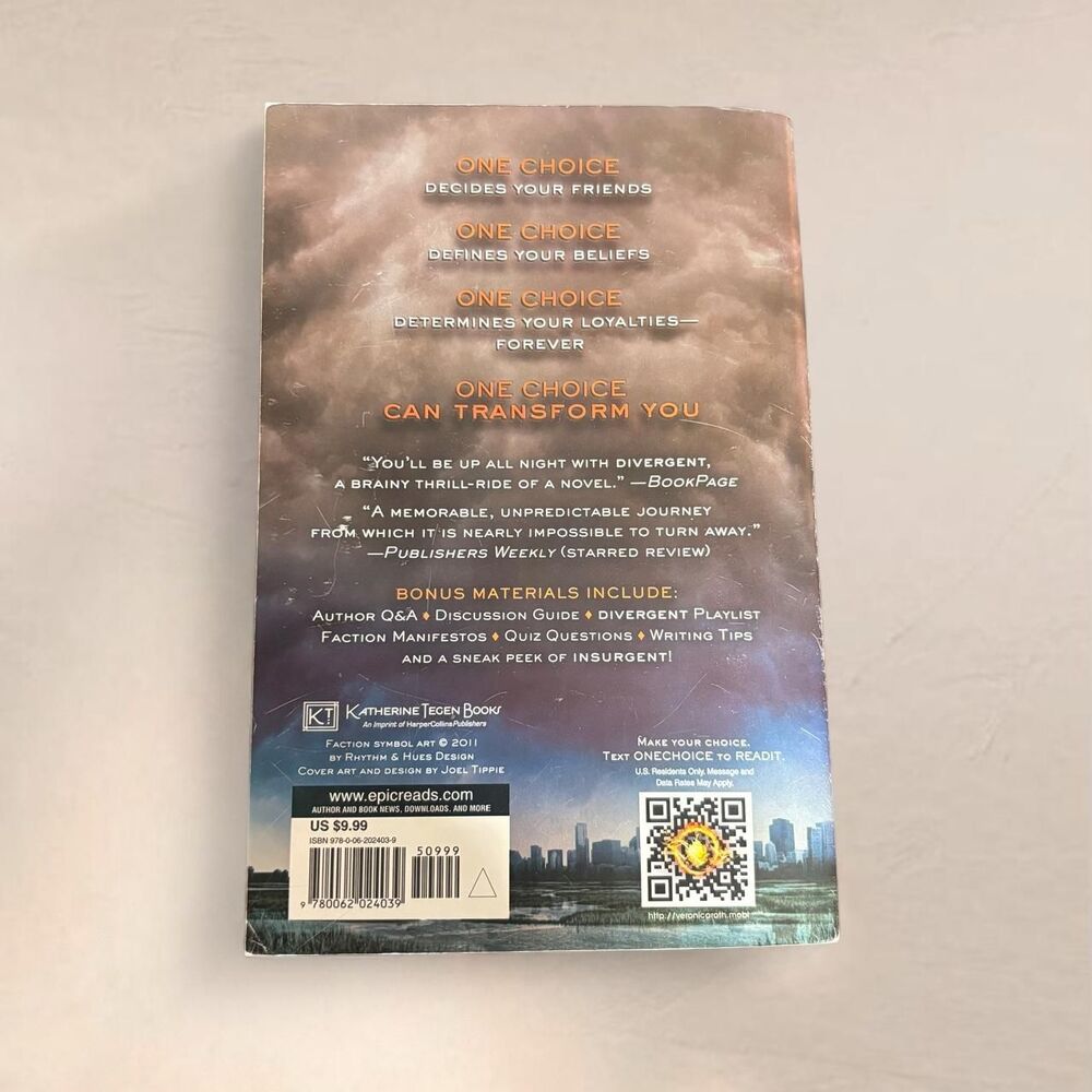 Divergent by Veronica Roth paperback - Picture 2 of 5